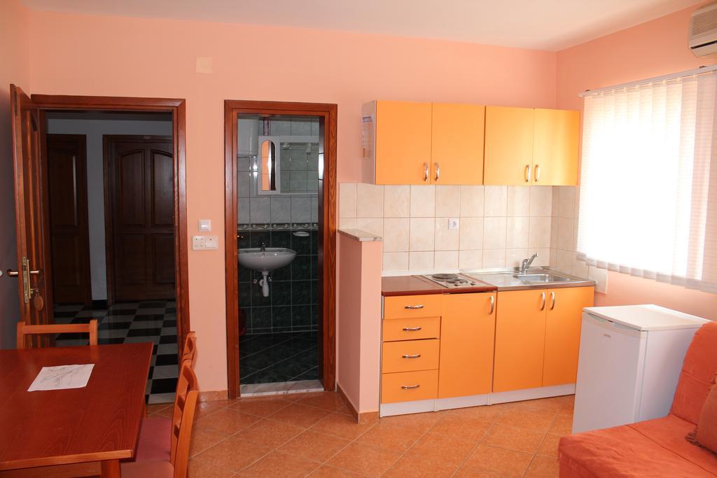 Apartments Villa Pirosi Orebić Oda fotoğraf